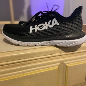 Hoka Mach 3